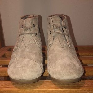 TOMS Kala Women’s Lace-up Desert Boots